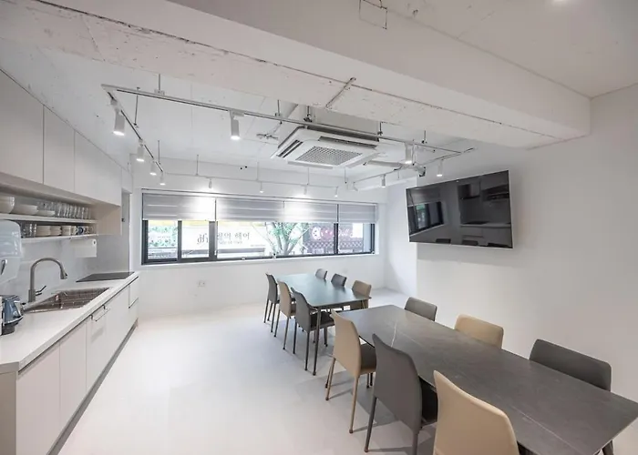 アパート 2f 4bathrooms, 9beds, 7-16 Persons Team *