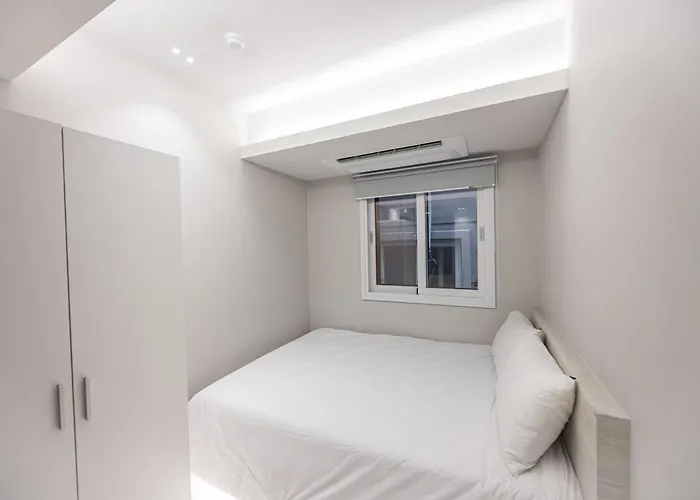 2f 4bathrooms, 9beds, 7-16 Persons Team *